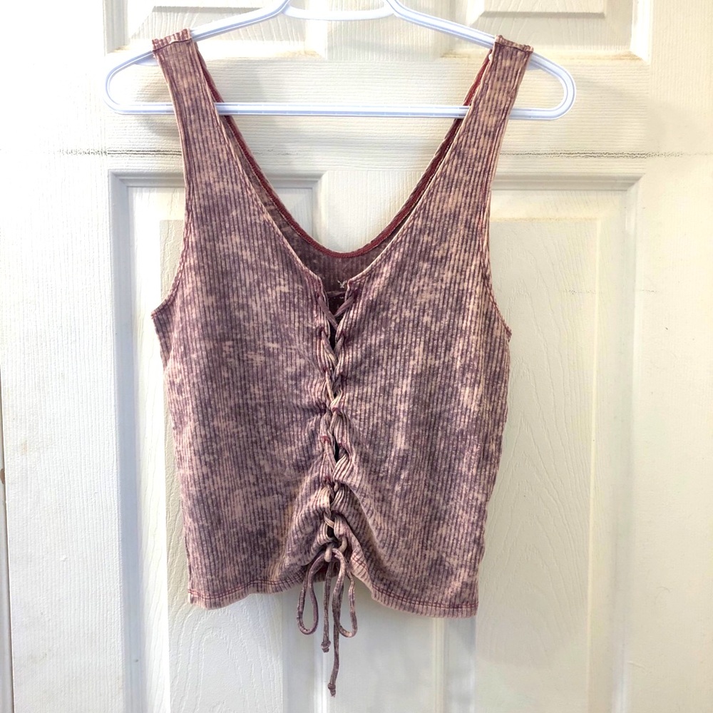 ✨ 3 for 30 ✨ American Eagle lace up crop top